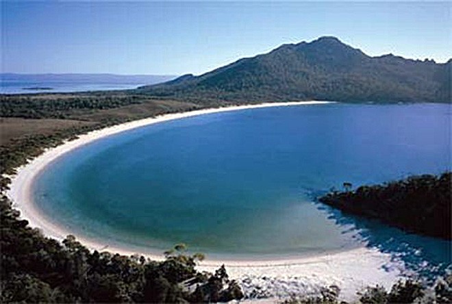 Coles Bay Tasmania © MIAA